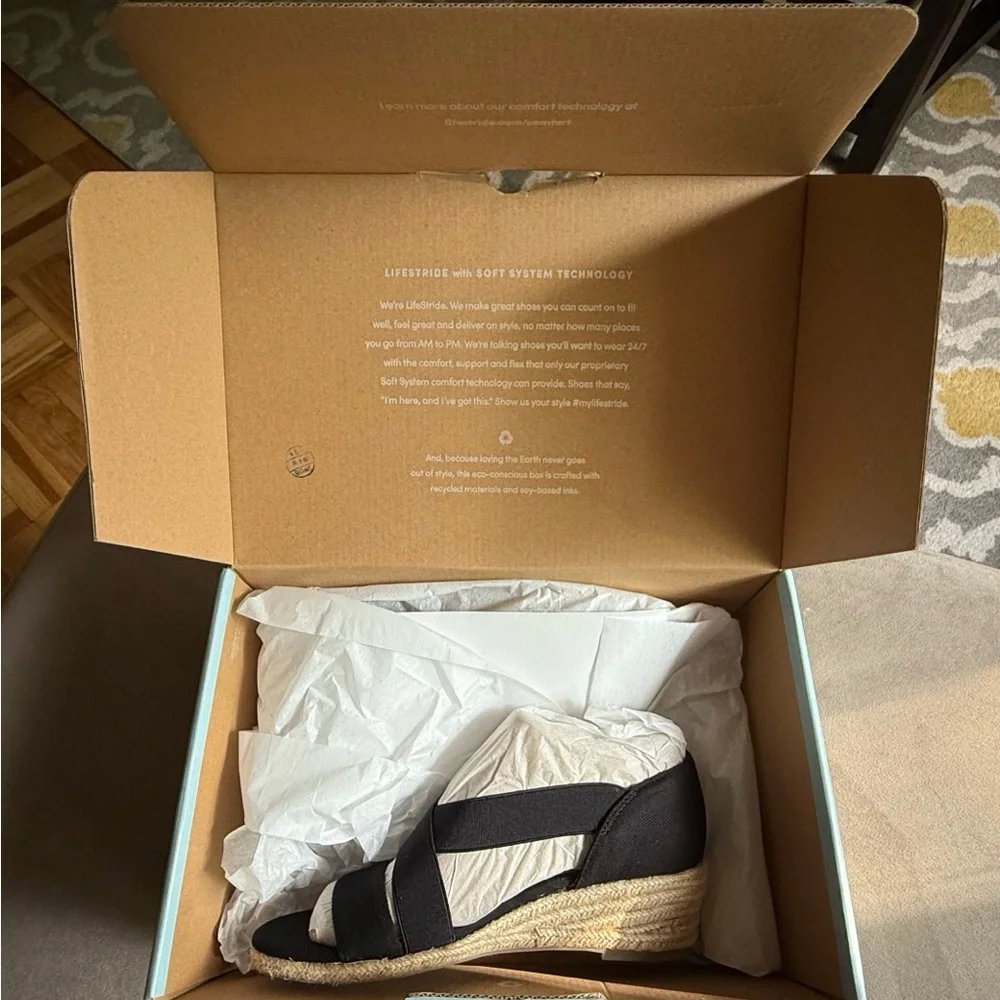 NWT! Black & Tan Espadrille Wedges, size 6, Life Stride